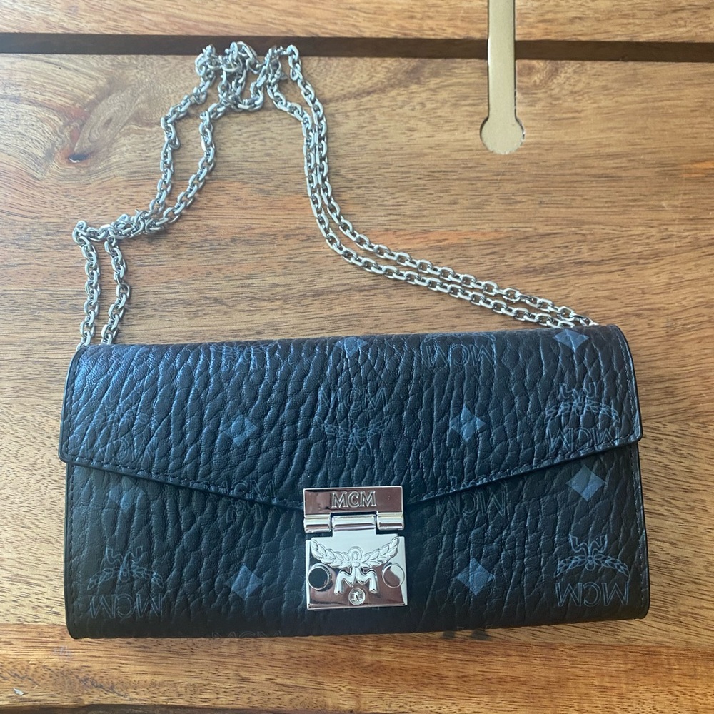 MCM Patricia Crossbody Wallet - Picture 2 of 4